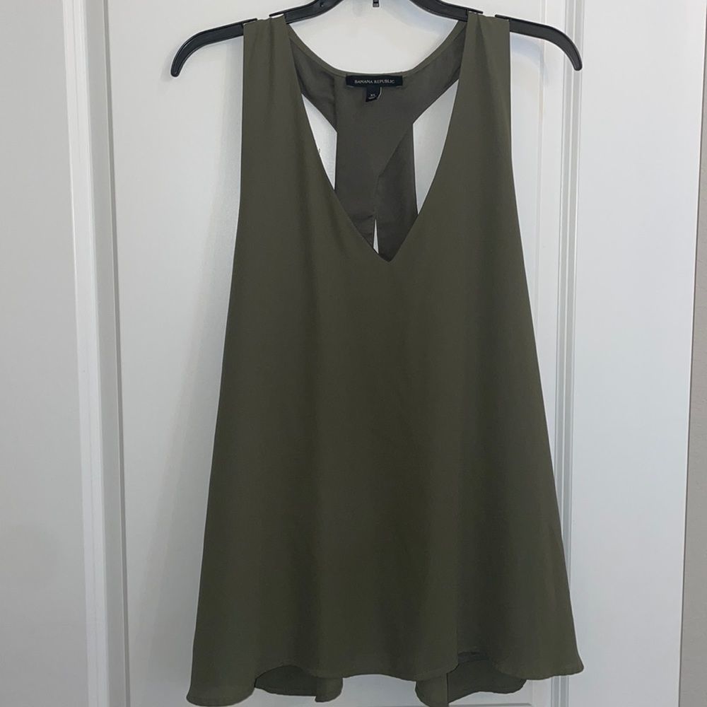 Banana Repiblic- XL- crisscross back halter top
